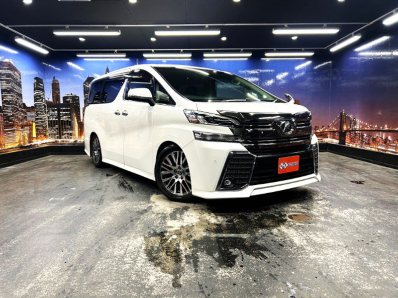 TOYOTA　VELLFIRE