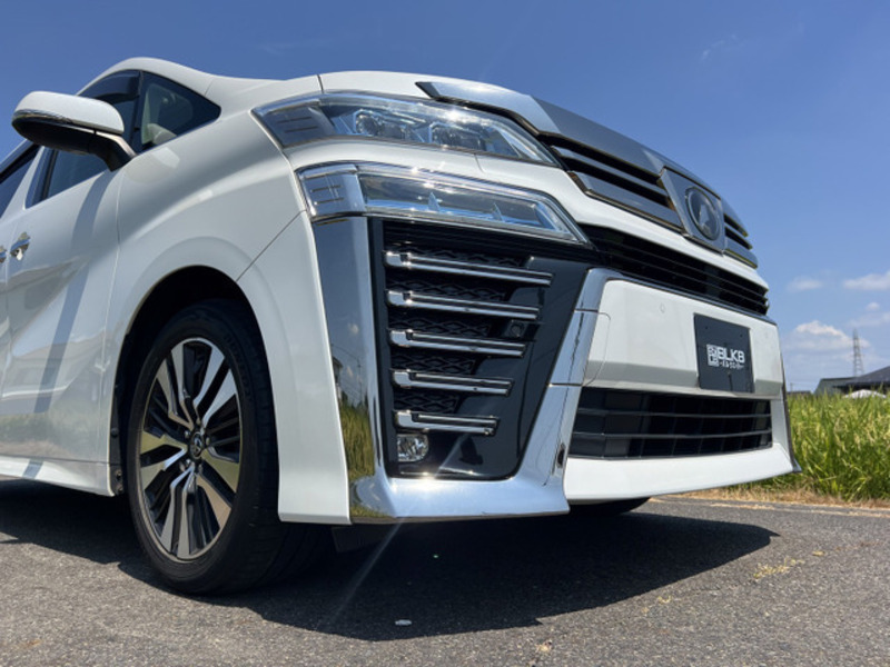 VELLFIRE-11