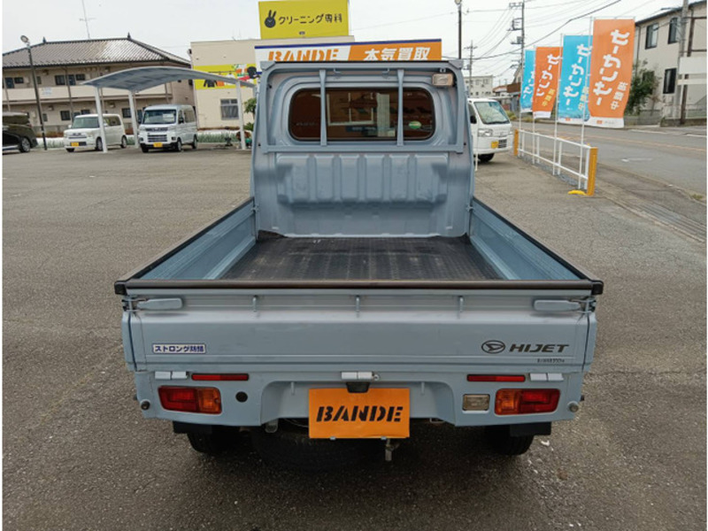 HIJET TRUCK-1