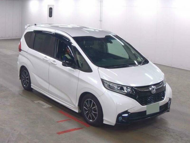 HONDA　FREED