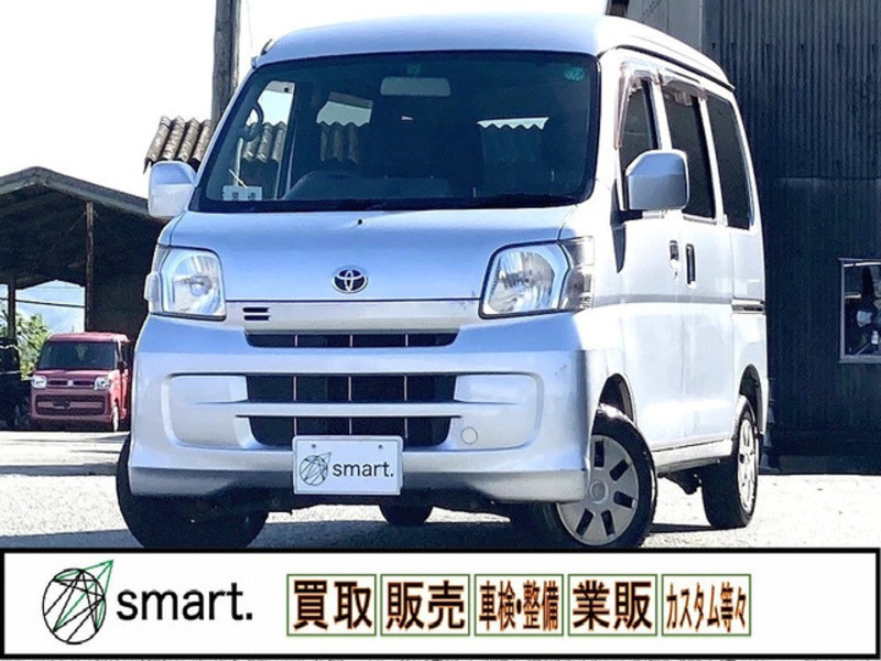 TOYOTA　PIXIS VAN