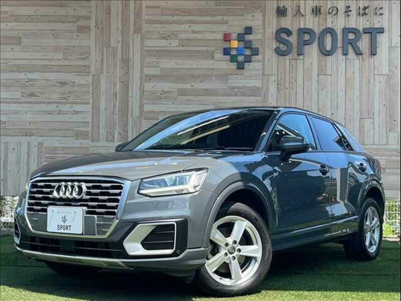 AUDI　Q2