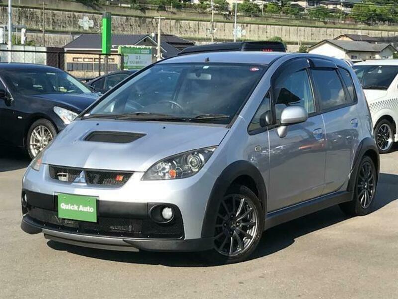 MITSUBISHI　COLT