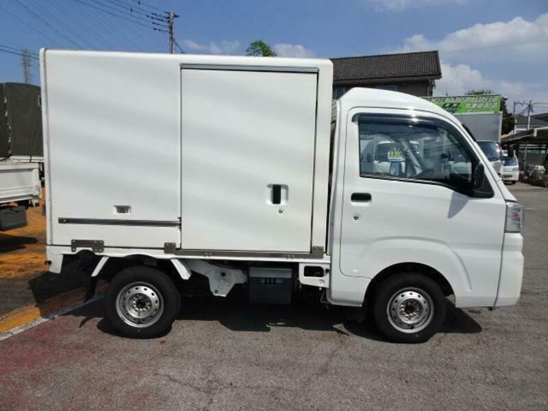 HIJET TRUCK-2