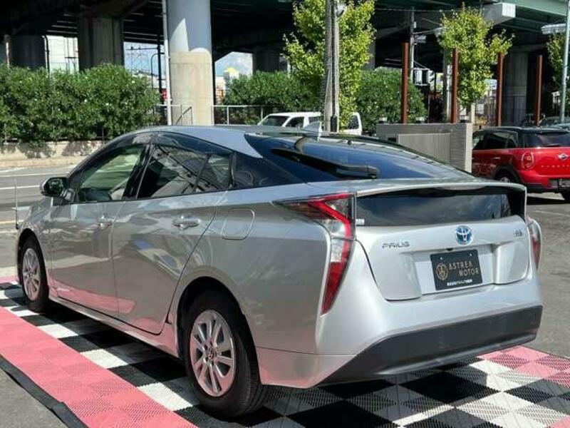 PRIUS-5