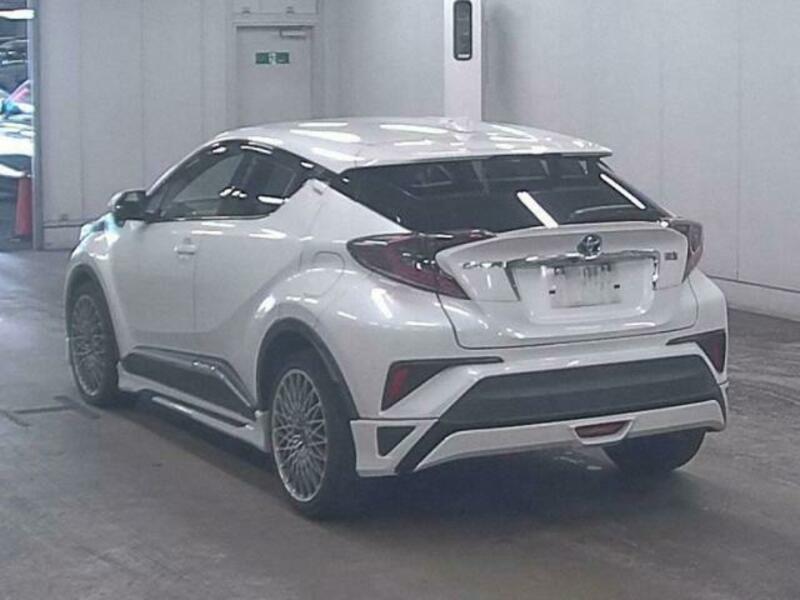 C-HR-2