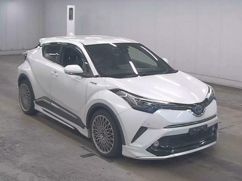 TOYOTA　C-HR