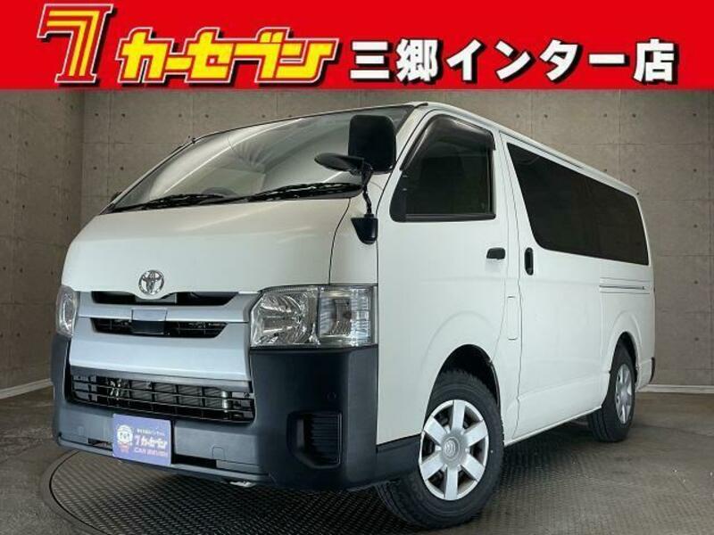 TOYOTA　Regiusace Van