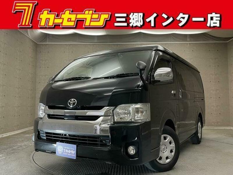 TOYOTA　Regiusace Van