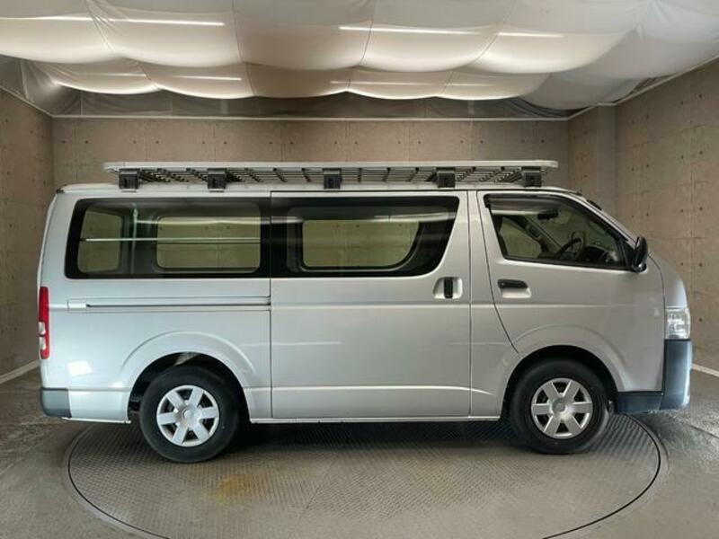 HIACE VAN-9