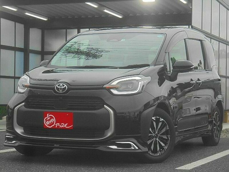 TOYOTA　SIENTA