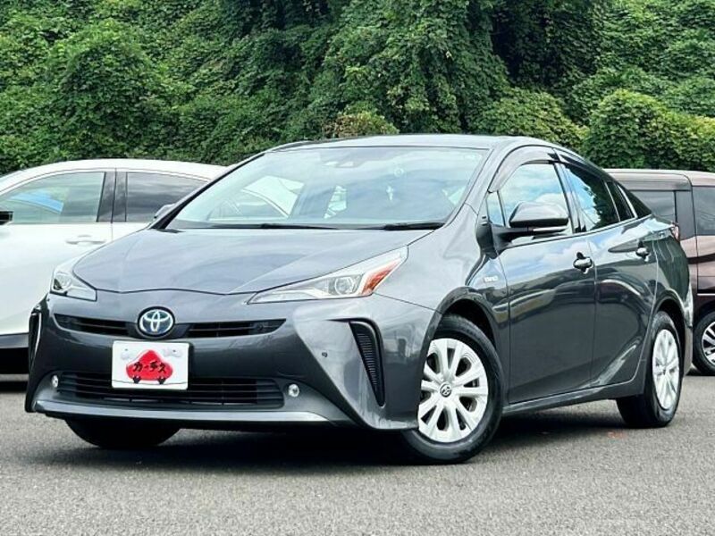 TOYOTA　PRIUS