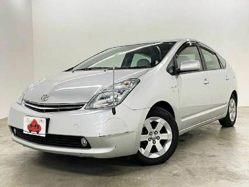 TOYOTA　PRIUS