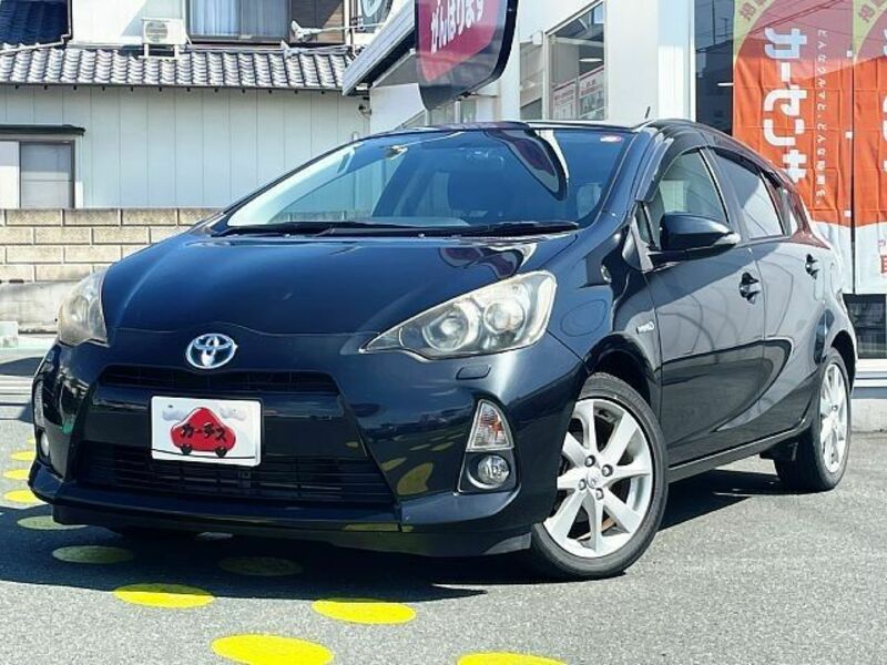 TOYOTA　AQUA