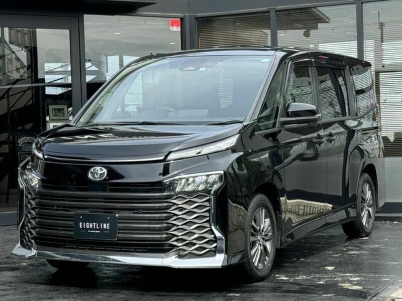 TOYOTA　VOXY