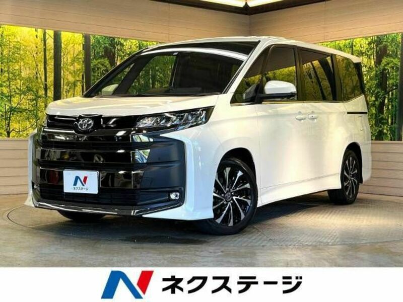 TOYOTA　NOAH