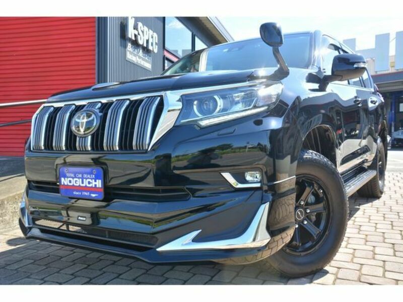 TOYOTA　LAND CRUISER PRADO