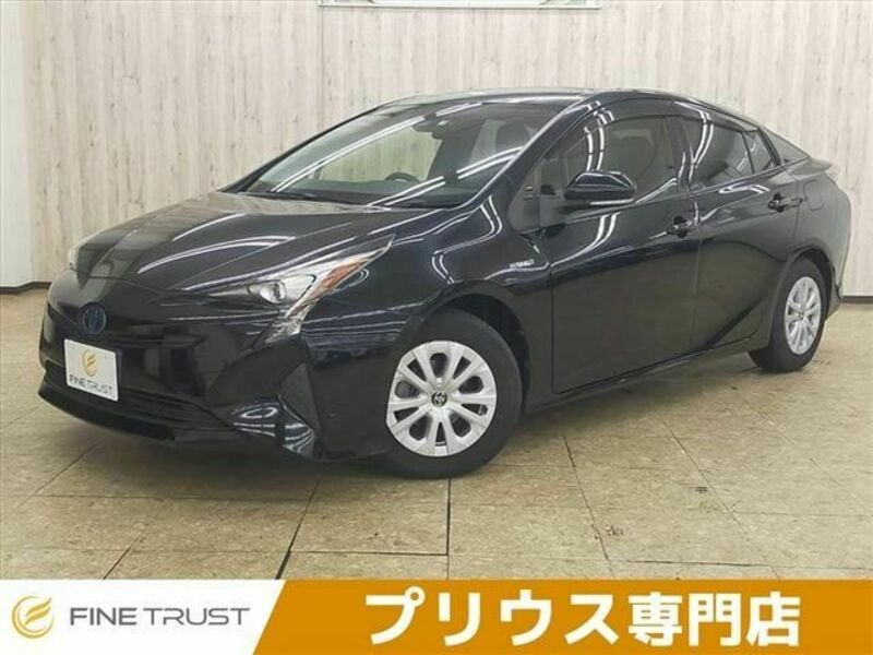 TOYOTA　PRIUS