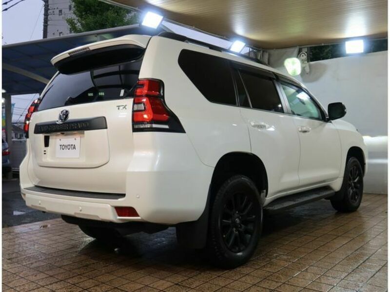 LAND CRUISER PRADO-21