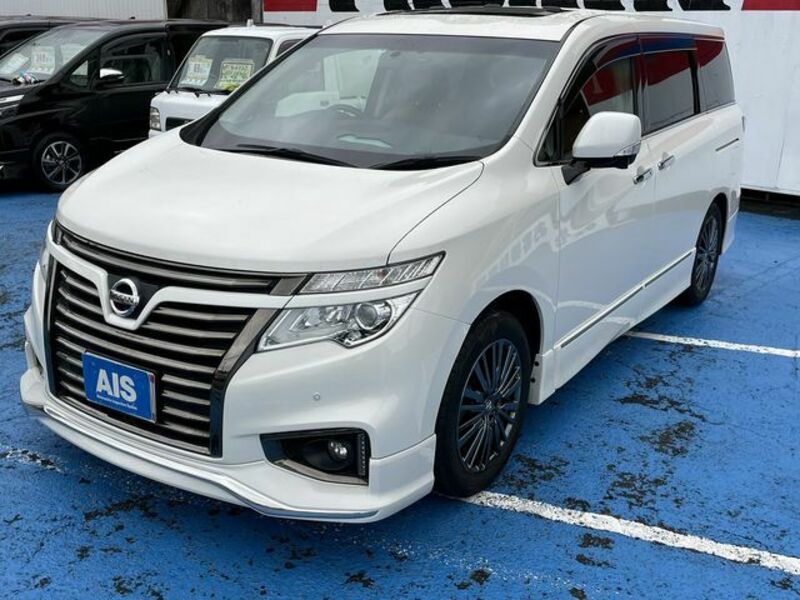 NISSAN　ELGRAND