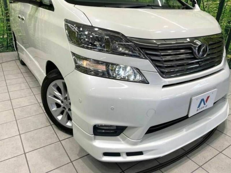 VELLFIRE-13