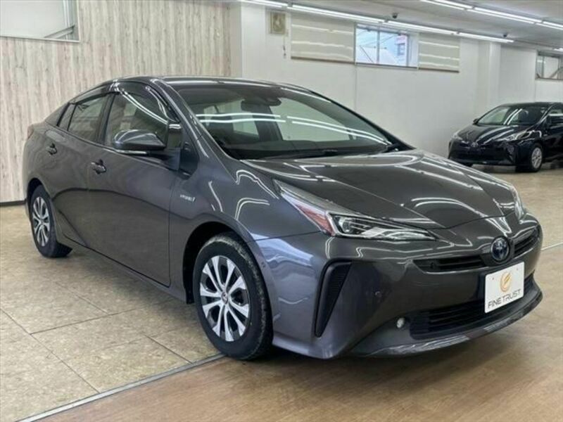 PRIUS-13