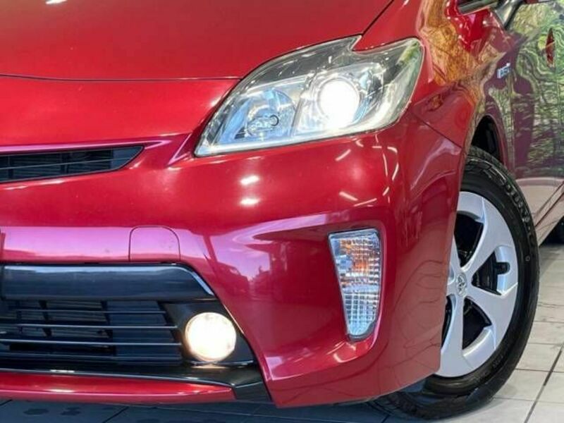 PRIUS-12