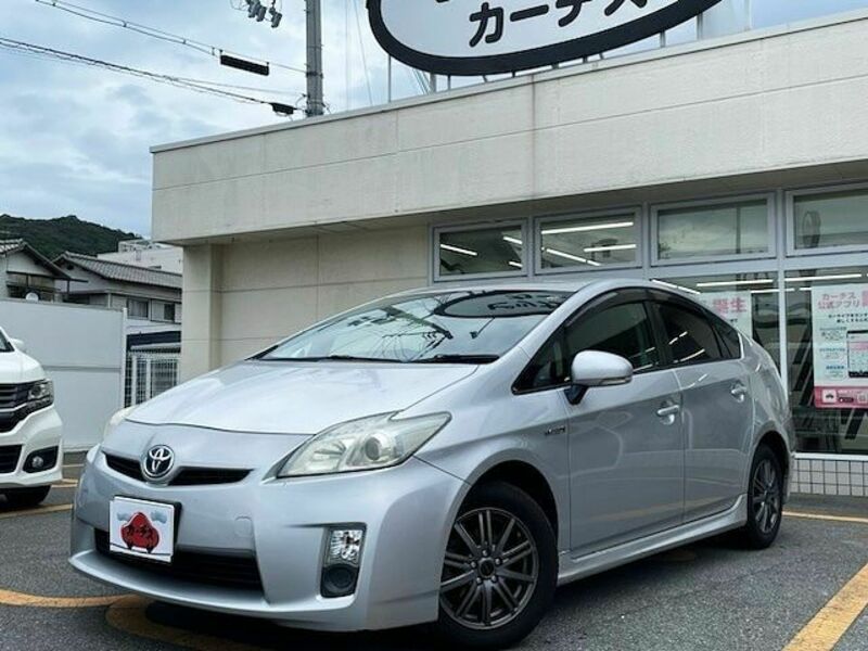 TOYOTA　PRIUS