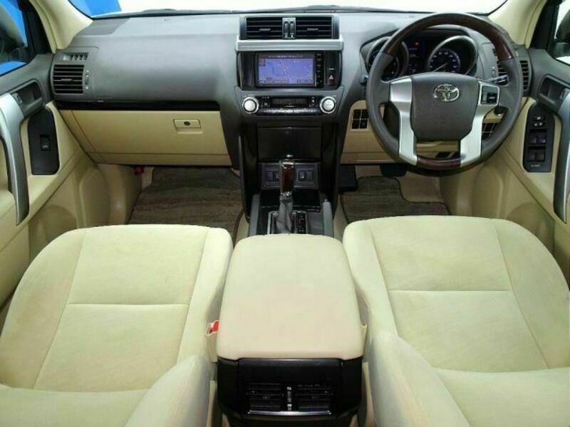 LAND CRUISER PRADO-3