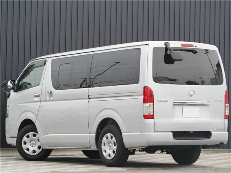 HIACE VAN-1