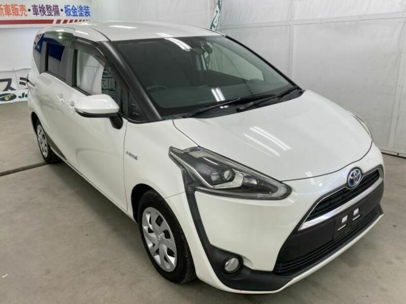 TOYOTA　SIENTA