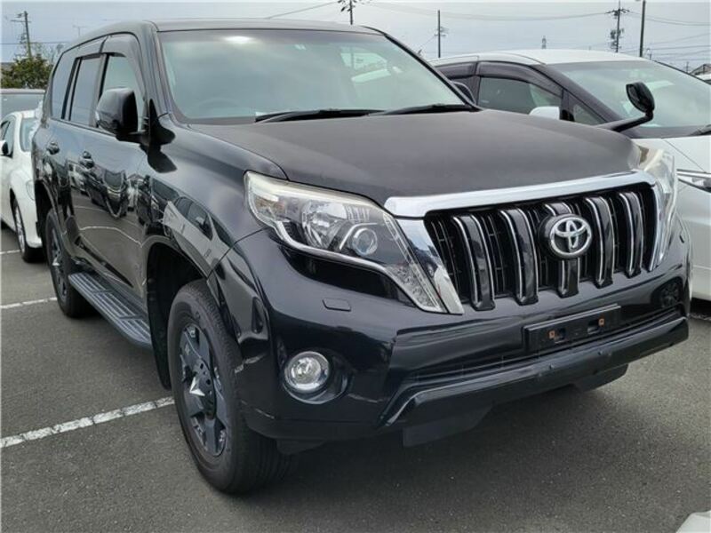 TOYOTA　LAND CRUISER PRADO