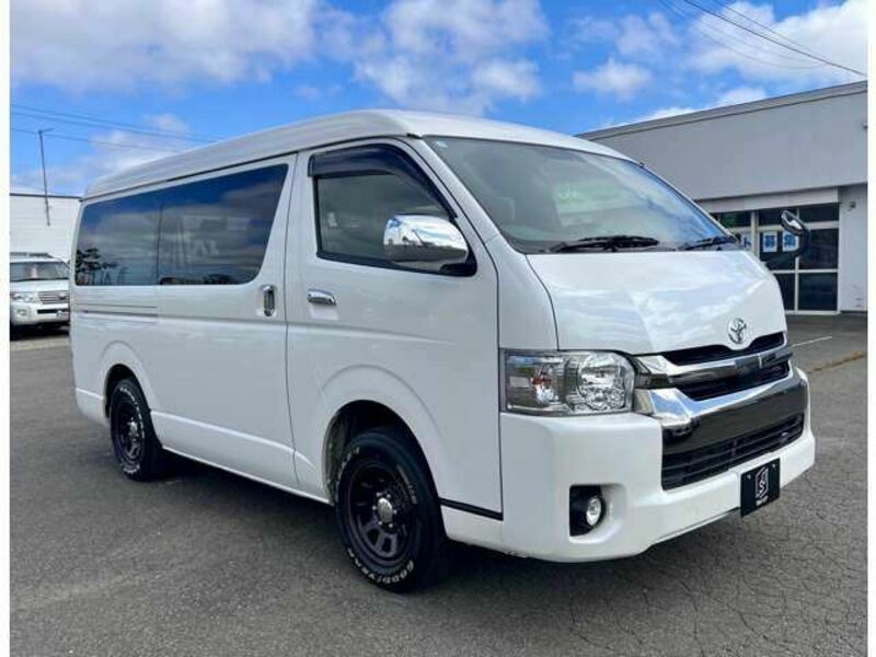 HIACE VAN-1