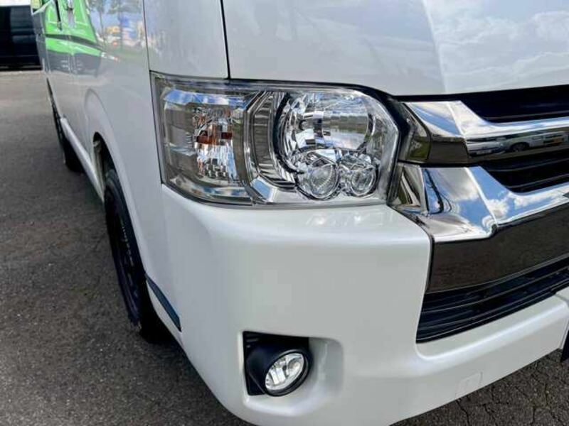 HIACE VAN-8