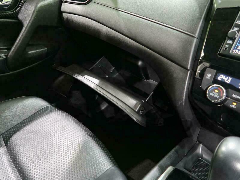 X-TRAIL-18