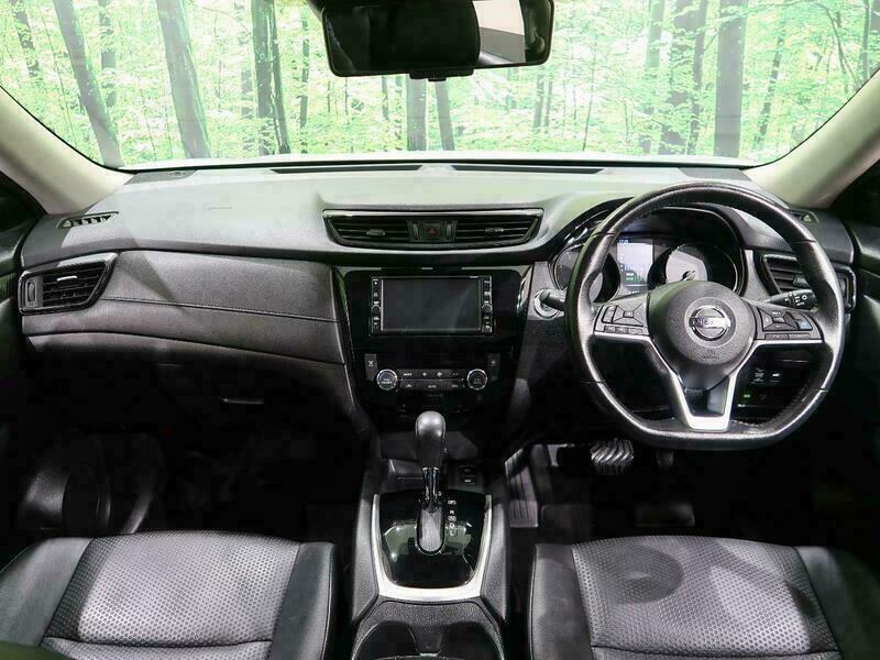 X-TRAIL-42