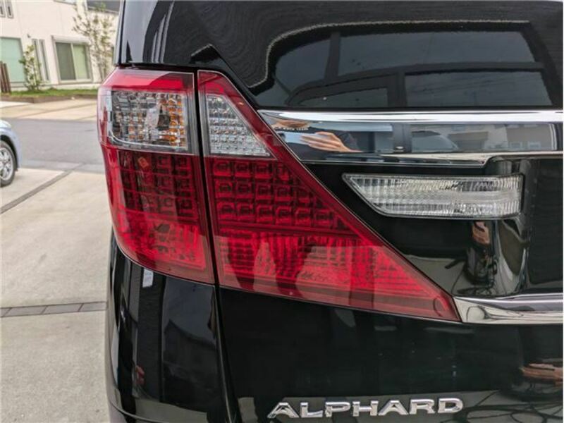 ALPHARD-12