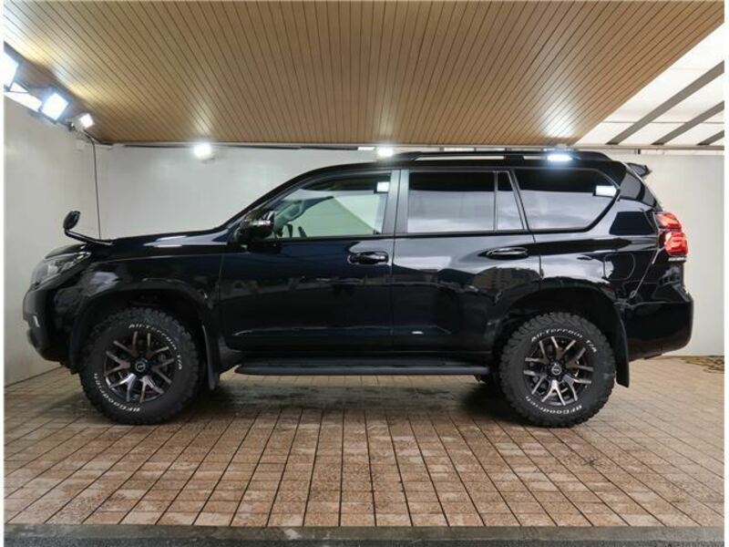 LAND CRUISER PRADO-11