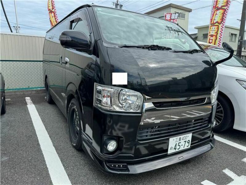 TOYOTA　HIACE