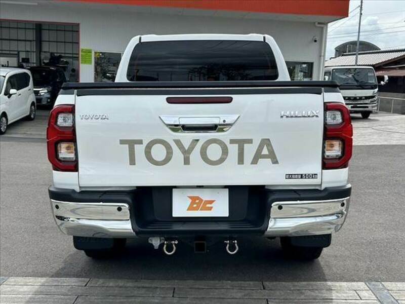 HILUX-13