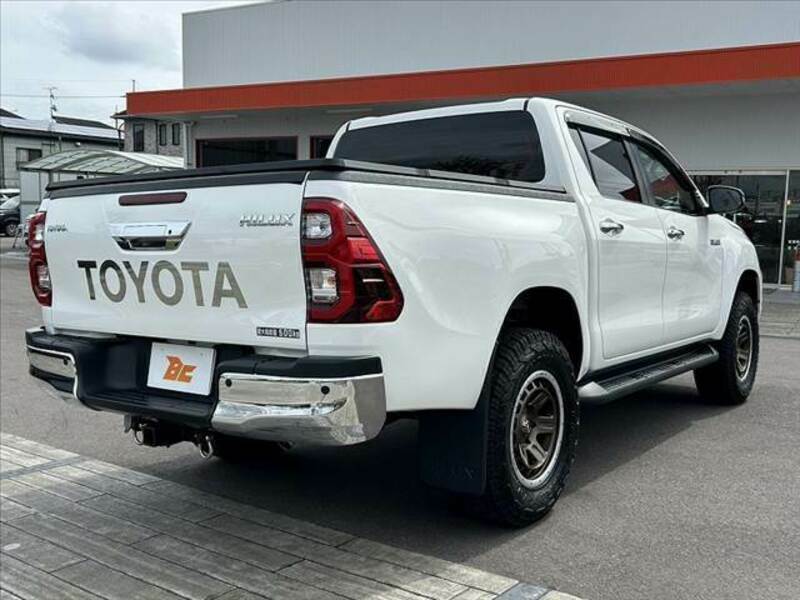 HILUX-14