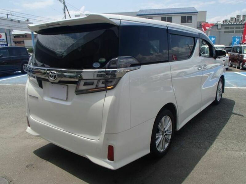 VELLFIRE-1