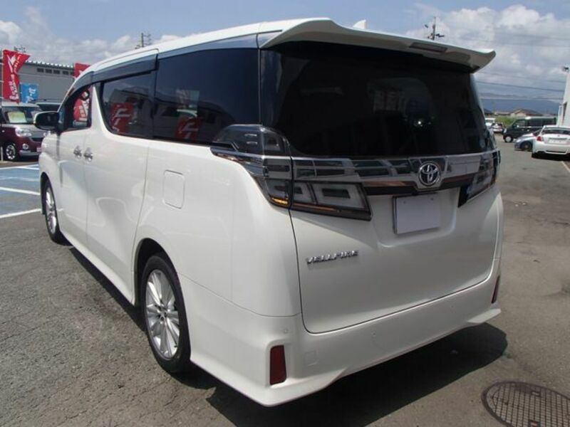 VELLFIRE-5