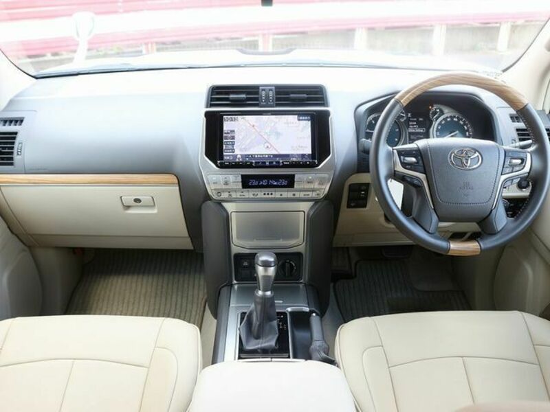 LAND CRUISER PRADO-2