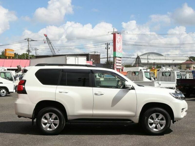 LAND CRUISER PRADO-24