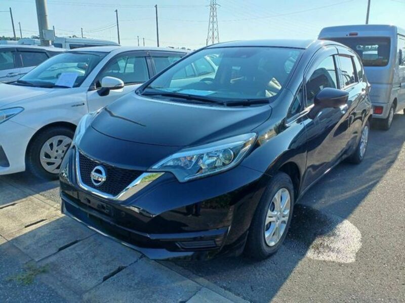 NISSAN　NOTE