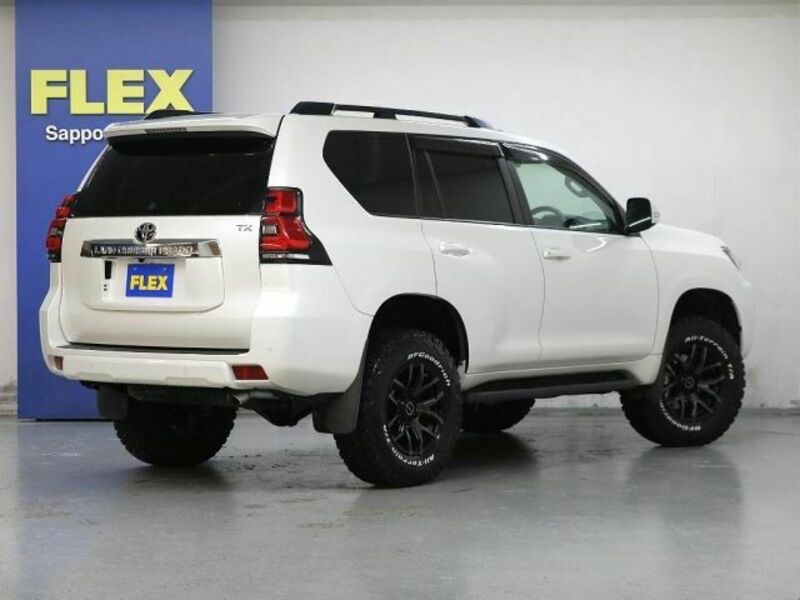 LAND CRUISER PRADO-2