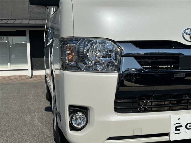 HIACE VAN-9