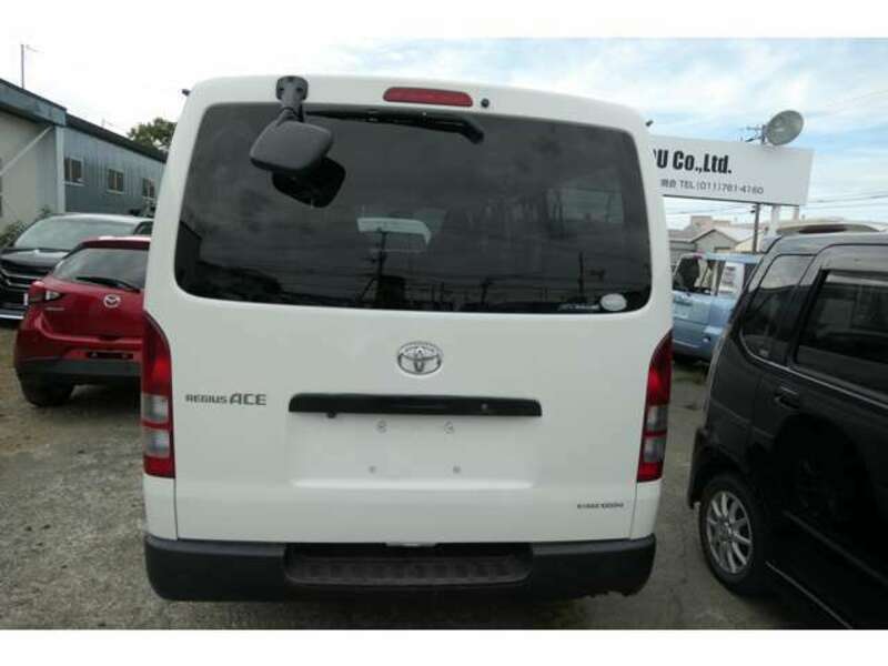 HIACE VAN-17