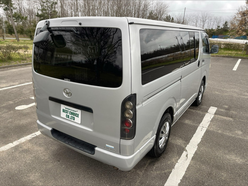 HIACE VAN-11